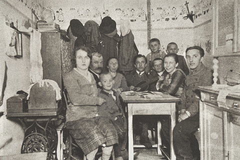 Photo of a kitchen-living room, 1928