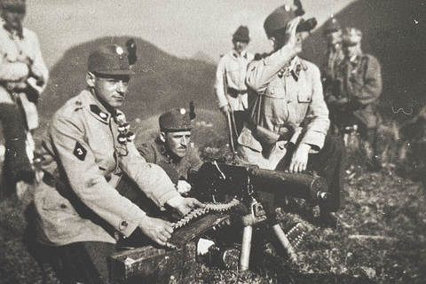 Foto einer Heimwehrübung im Almtal, Aufn. am 15.04.1934